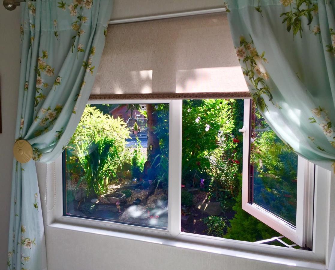 Otter Lodge ออคเทอราร์เดอร์ ภายนอก รูปภาพ